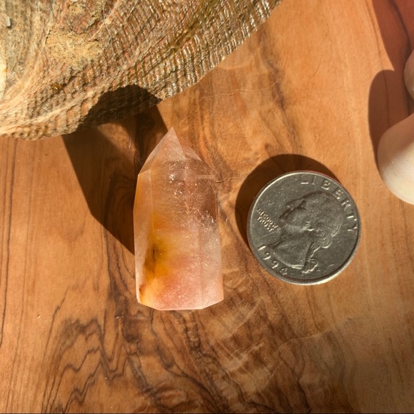 Red Hair Rutilated Quartz Point ✨❤️ - Picture 7 of 7